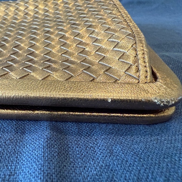 Authentic Vintage Bottega Veneta Intrecciato Clutch – Metallic Gold – GUC - Picture 7 of 11